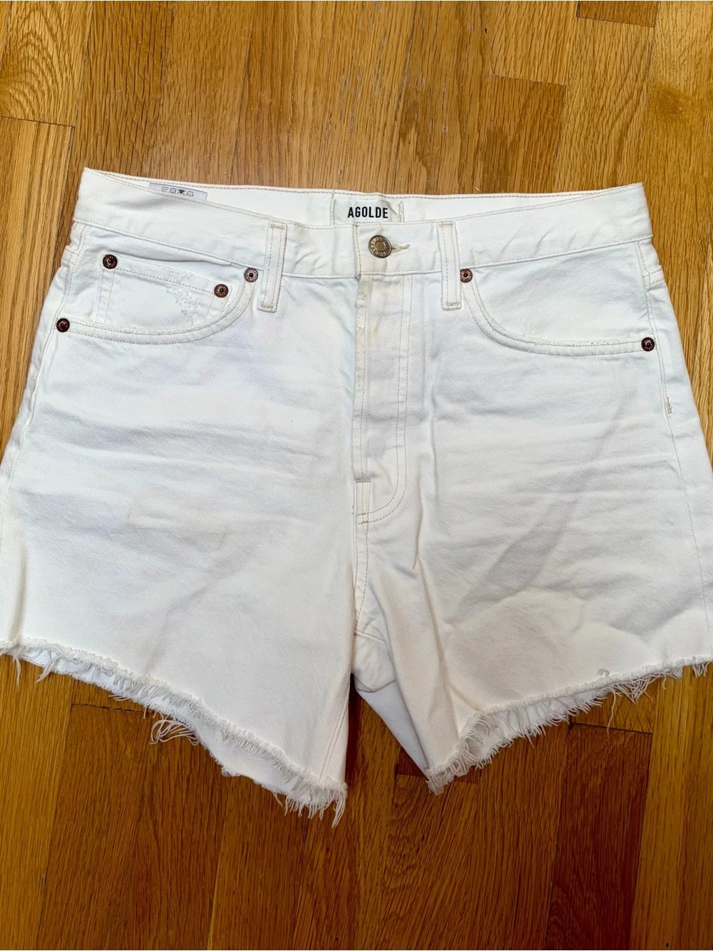 AGOLDE Parker Long Shorts Panna Cotta White 27 — only worn twice!